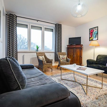 Villa Garden Paryski Ольштын Экстерьер фото