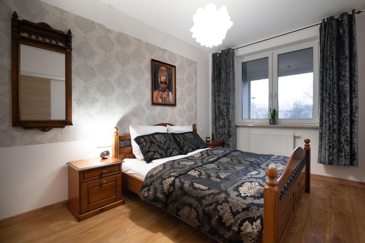 Villa Garden Paryski Ольштын Экстерьер фото