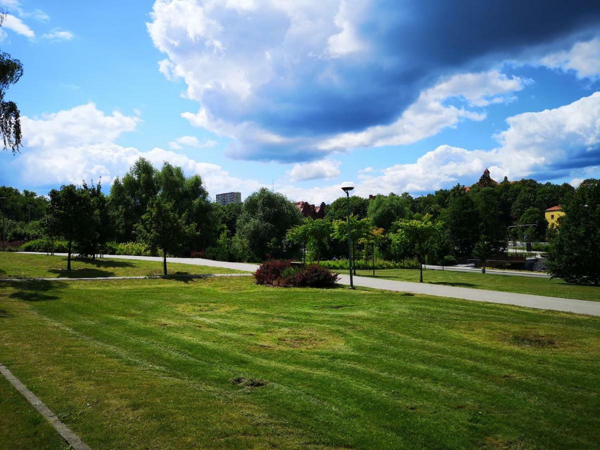 Villa Garden Paryski Ольштын Экстерьер фото