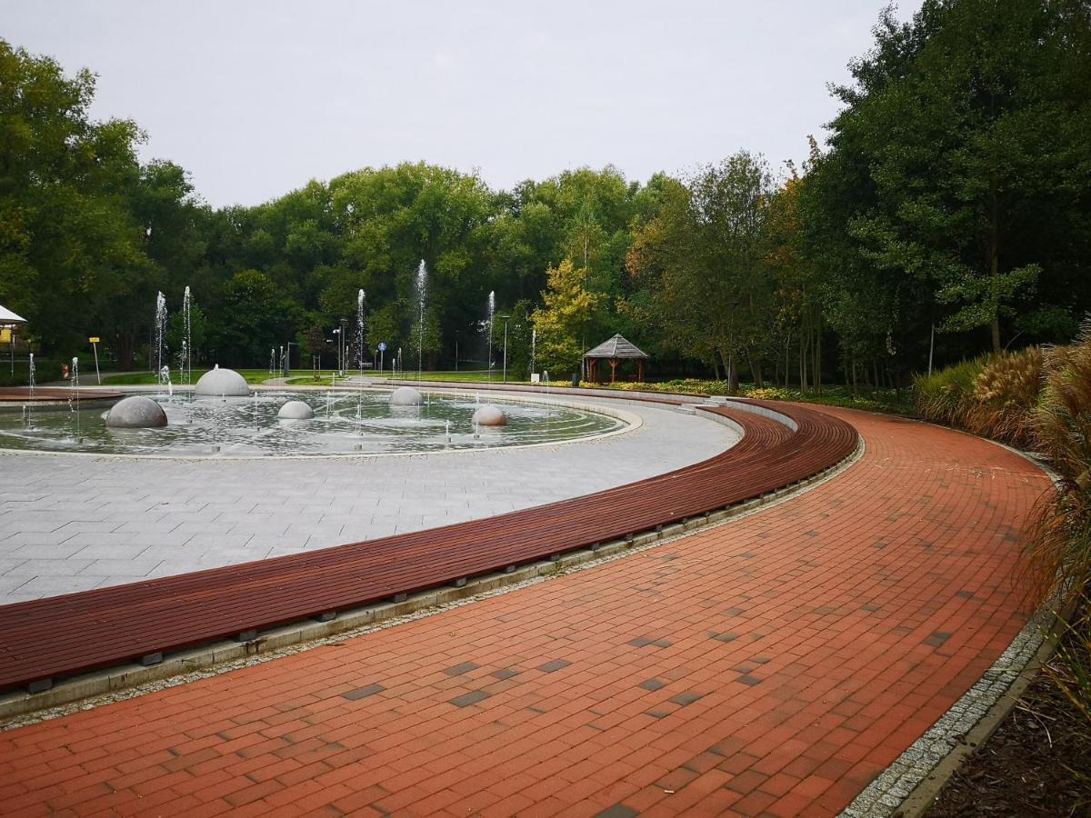 Villa Garden Paryski Ольштын Экстерьер фото